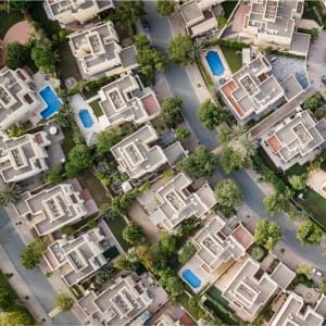 Comment un conseiller patrimonial peut-il m’aider dans mes transactions immobilières ?